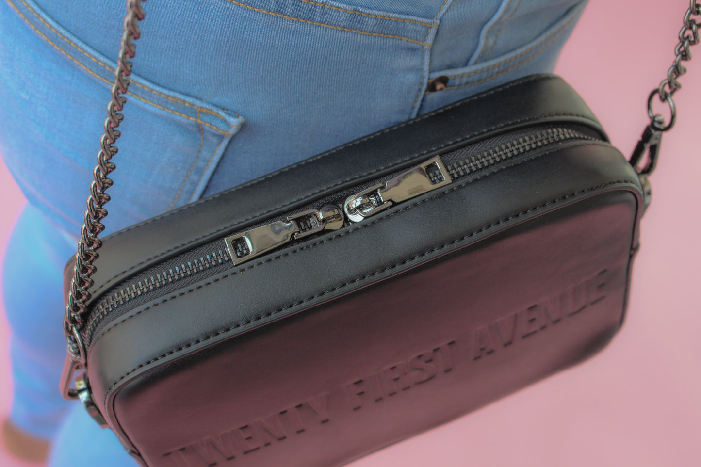 SIGNATURE CAMERA BAG