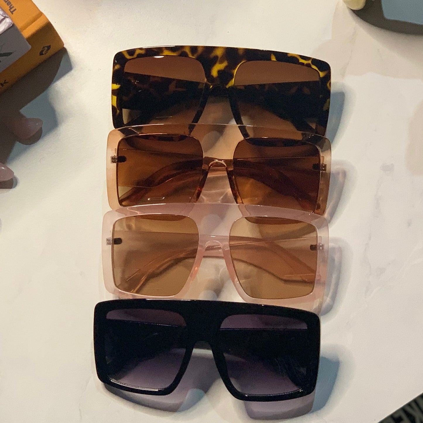 MISSY OVERSIZED SUNGLASSES